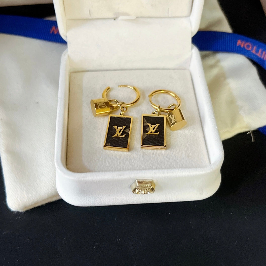LU Earrings SALE-min order required