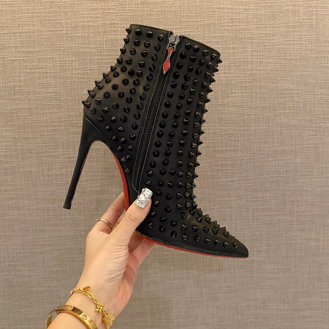 LABUTIN Boots Woman Low Heels