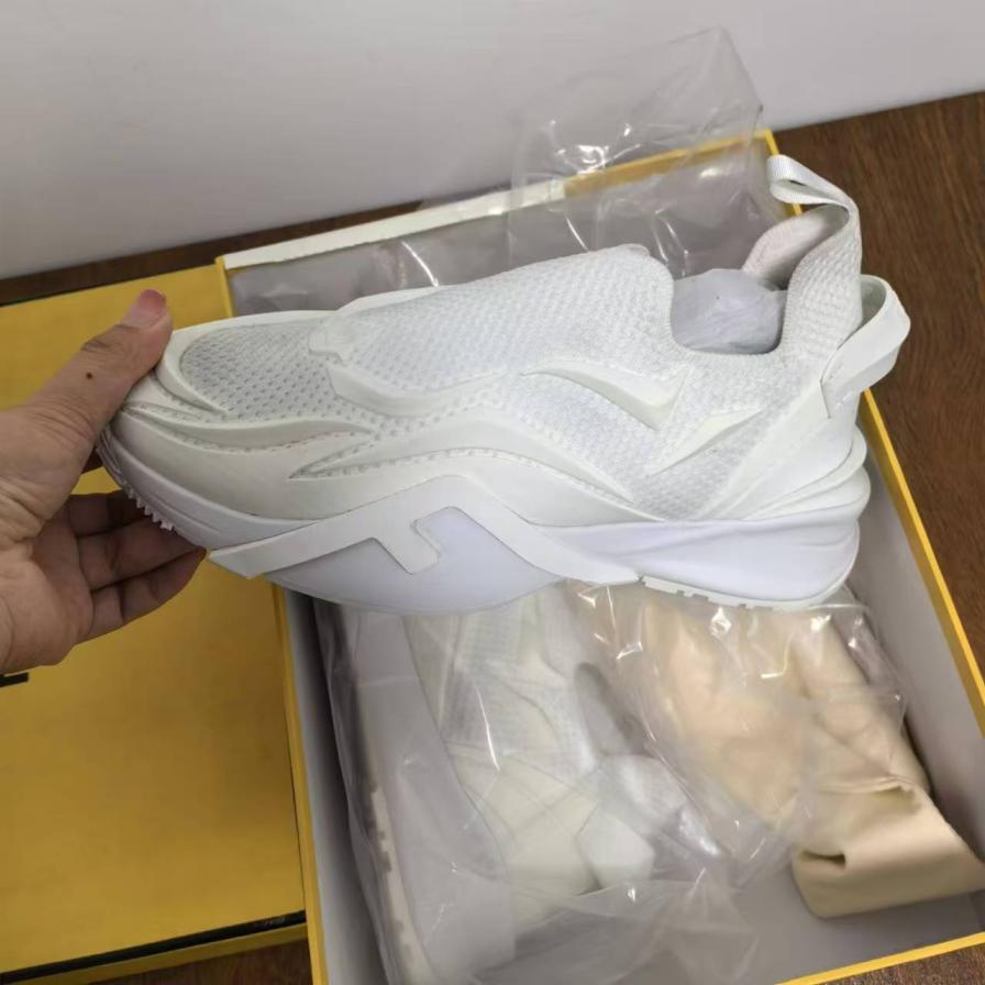 FEN Iconic Sneakers Woman WOW - SALE- only SIZE 39
