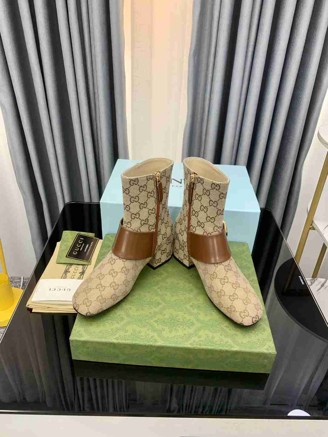 GU Boots Woman Low