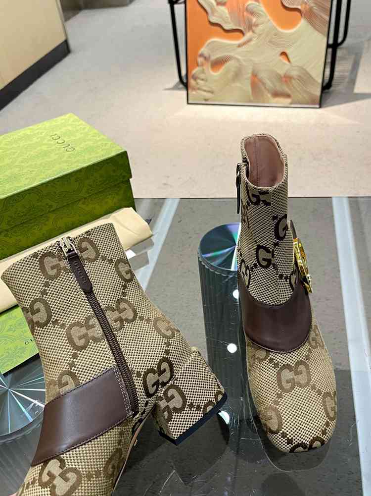 GU Boots Woman Low
