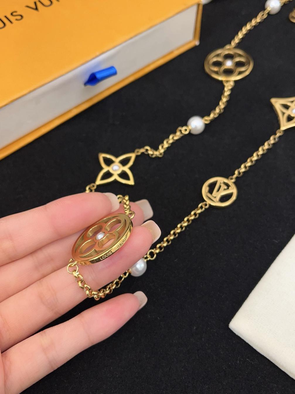 LU Necklace SALE-min order required