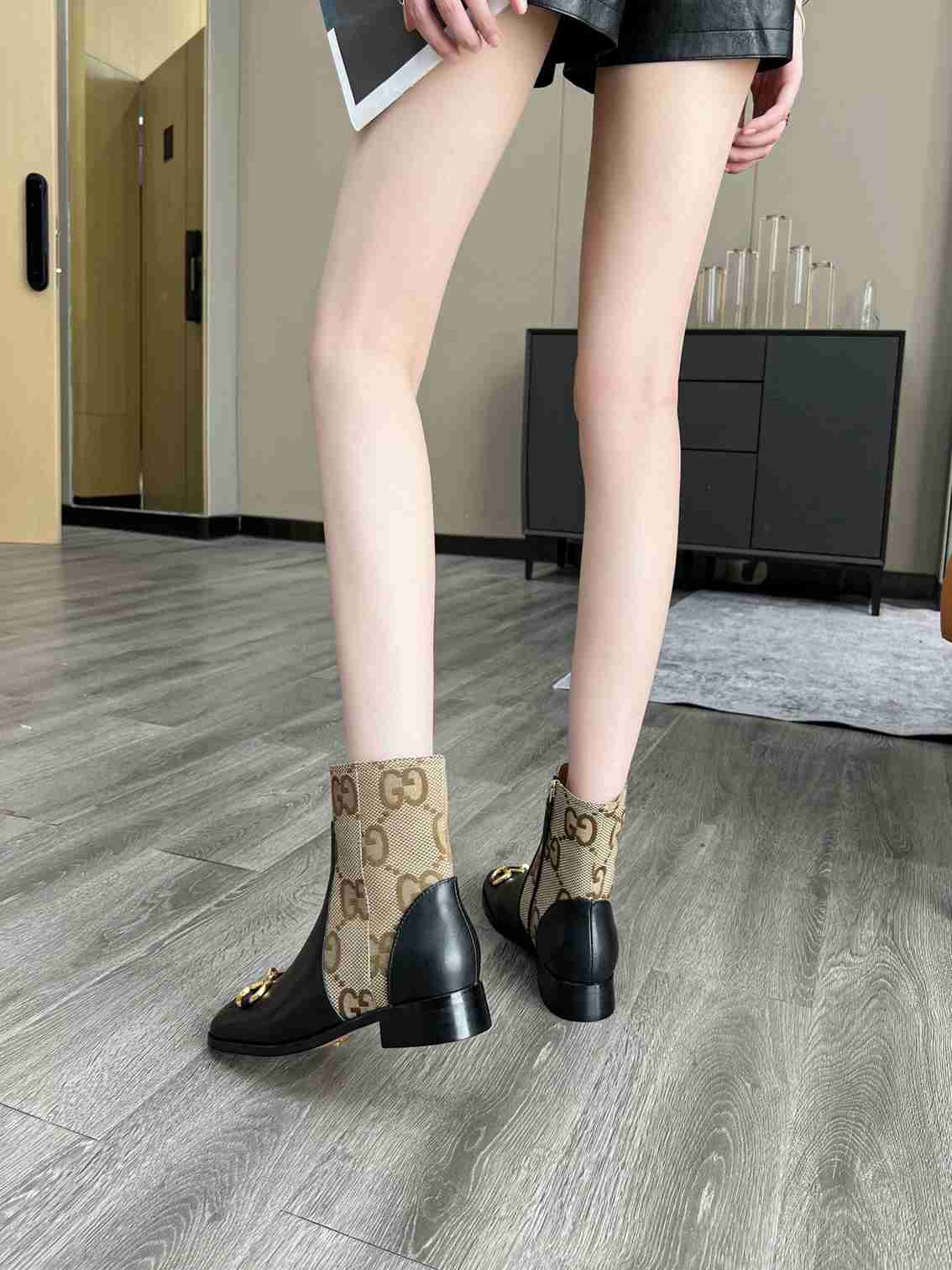 GU Boots Woman Low