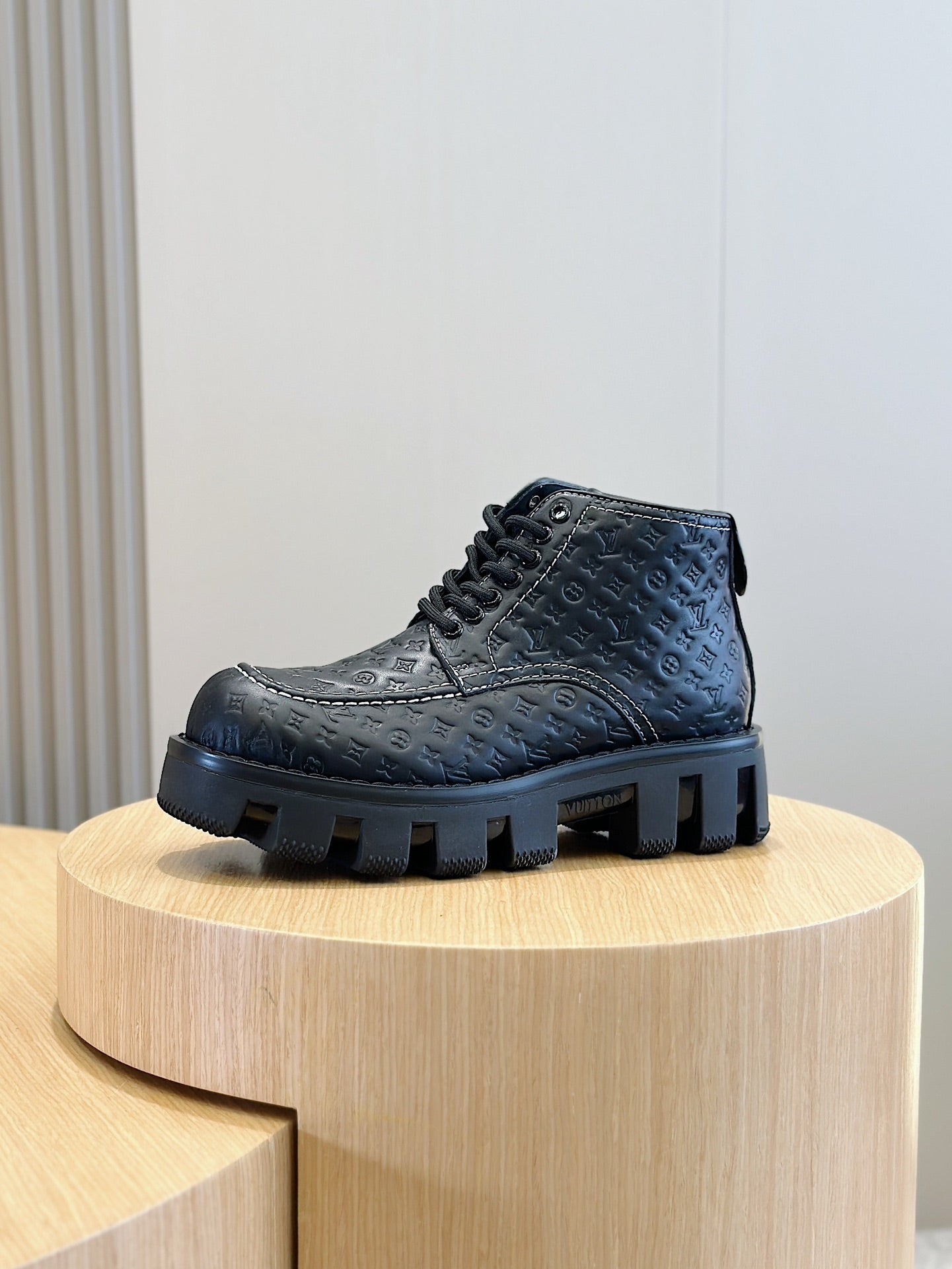 LU Boots Combat Man 2 Color's