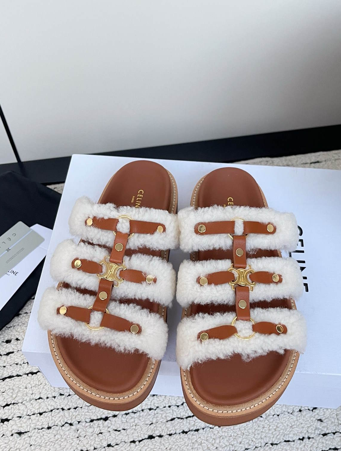 CE*LINE Shearling  Slippers Sandals Flat  2 Color 's