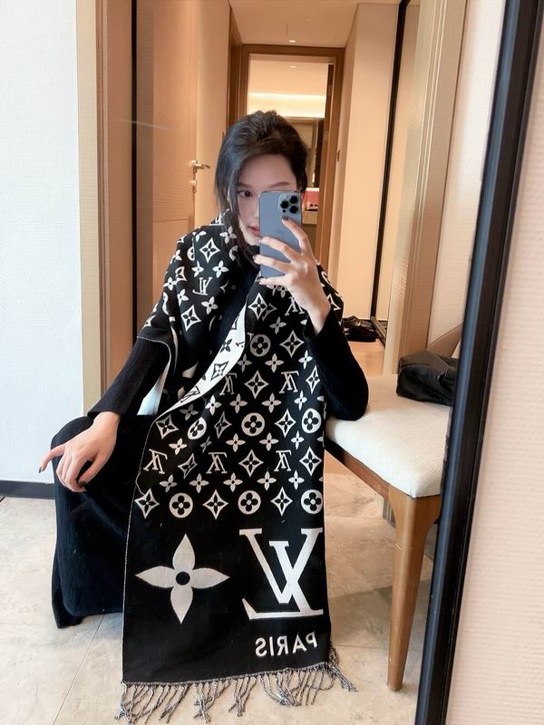 LU Scarf