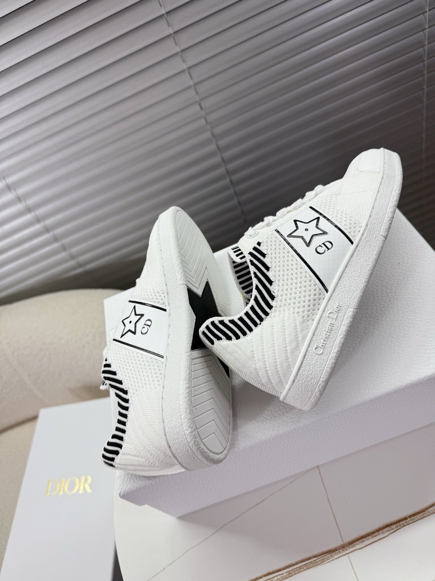 CHD Sneakers 2 Color's