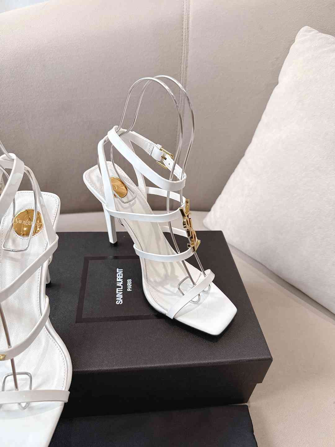 Y L Shoes Heels 2 Color's