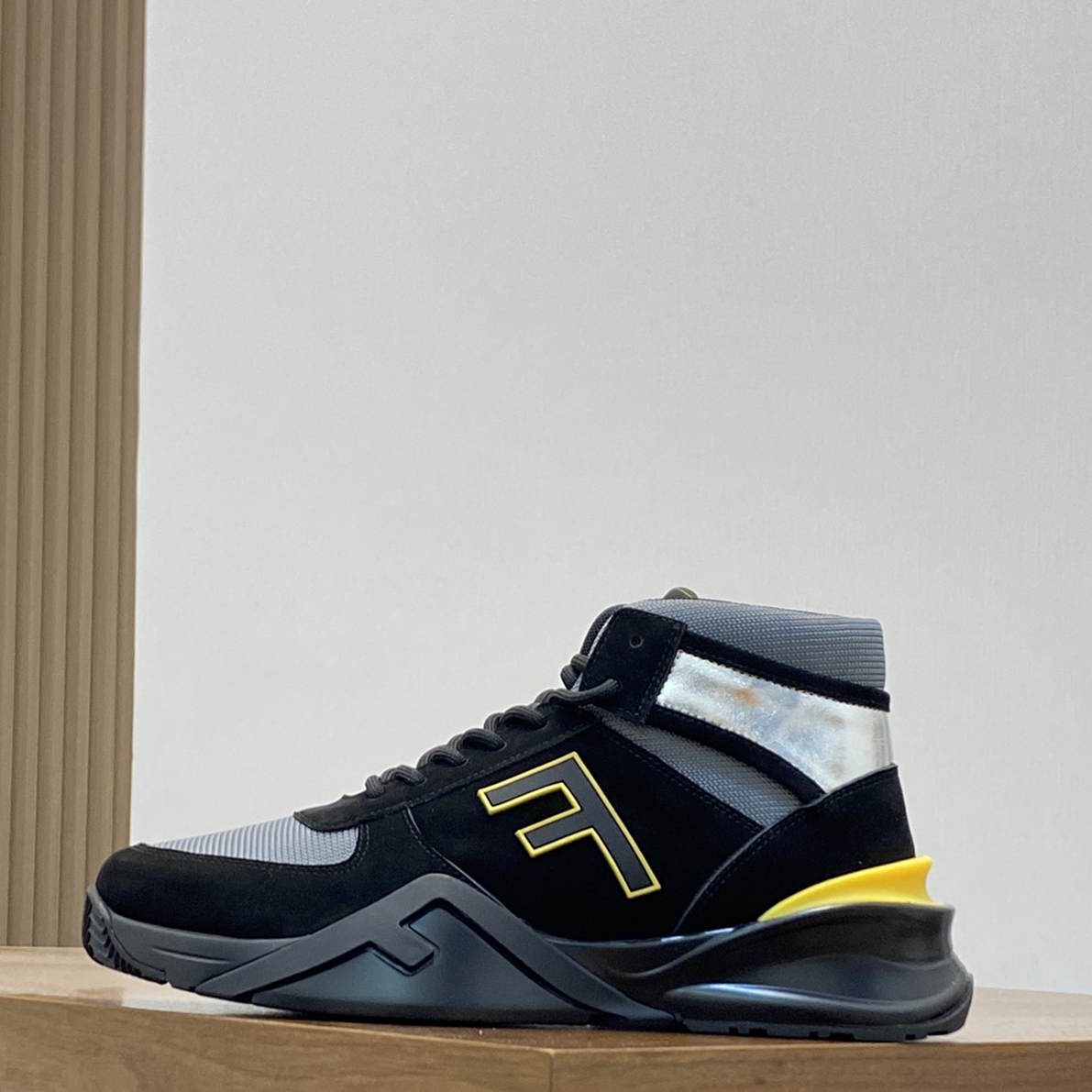 FEN Sneakers Trainers 2 Color's