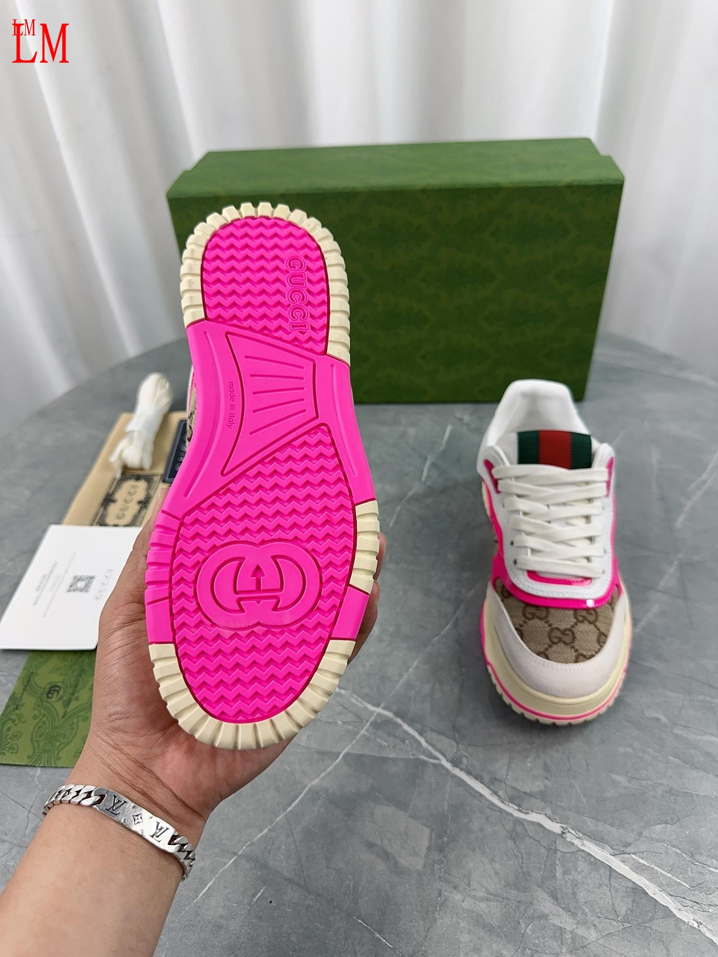 GU Sneakers Woman