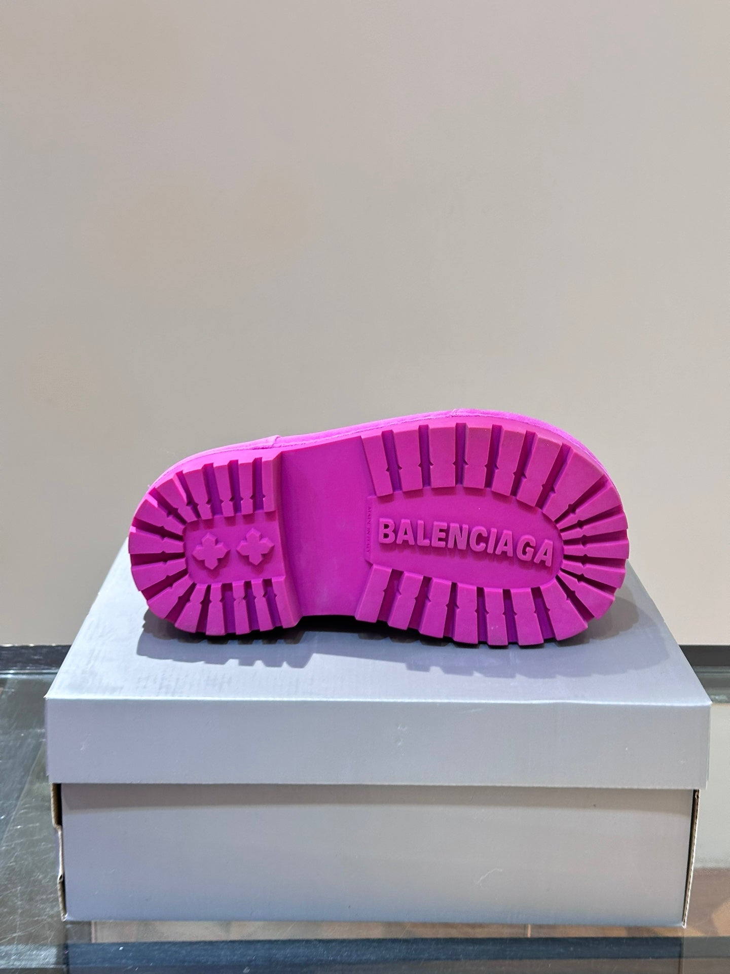 SNBAL Alaska UGG Boots Color's Low Fuchsia