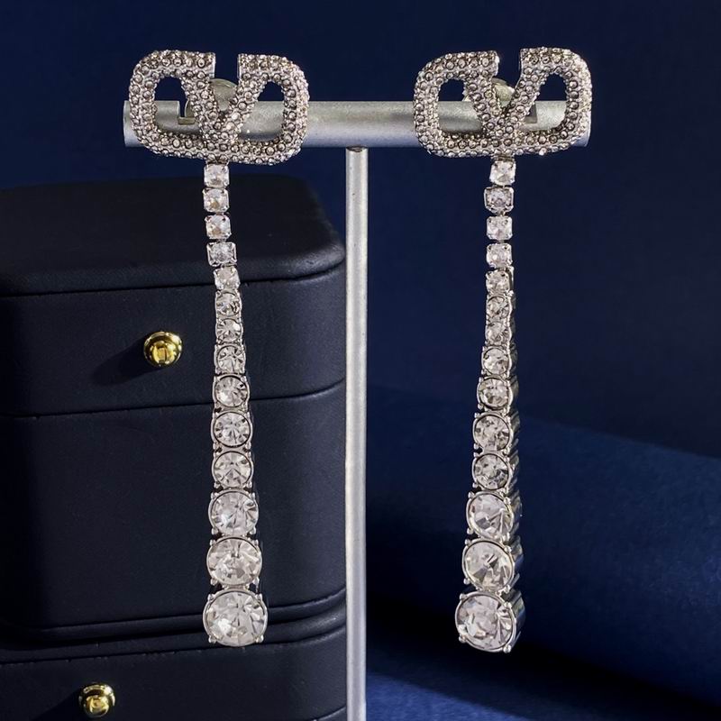 CV Fashion earrings