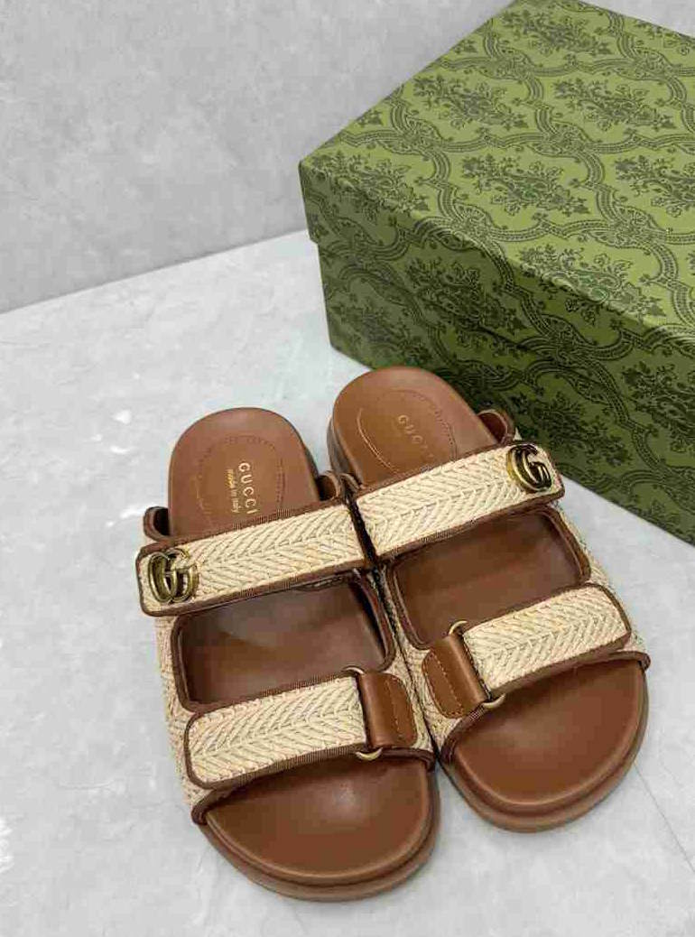 GU Slippers Sandals Woman 42
