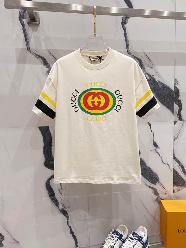 GU T-shirt 2 Color 's