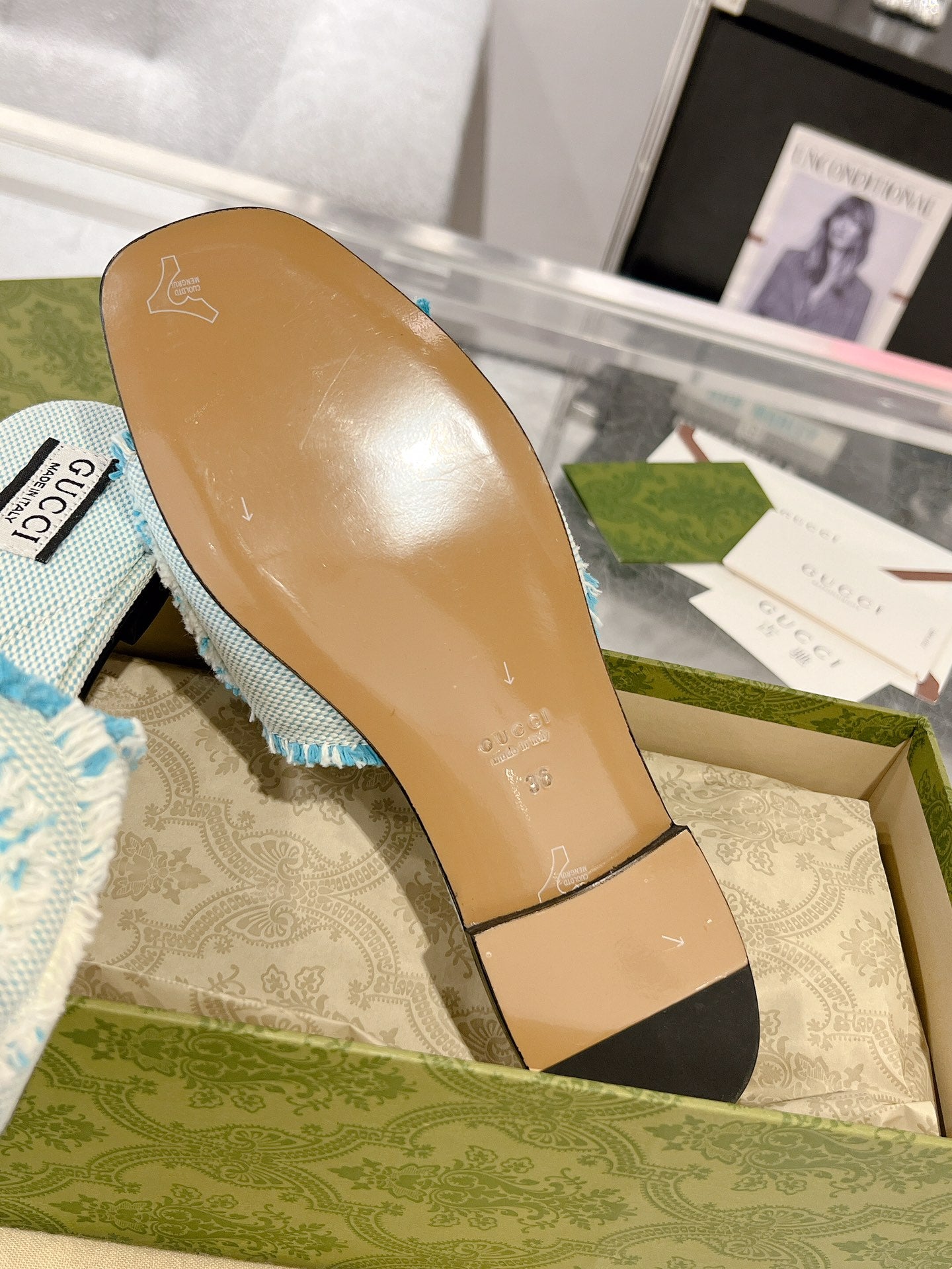 GU Slippers Sandals 2 Color's