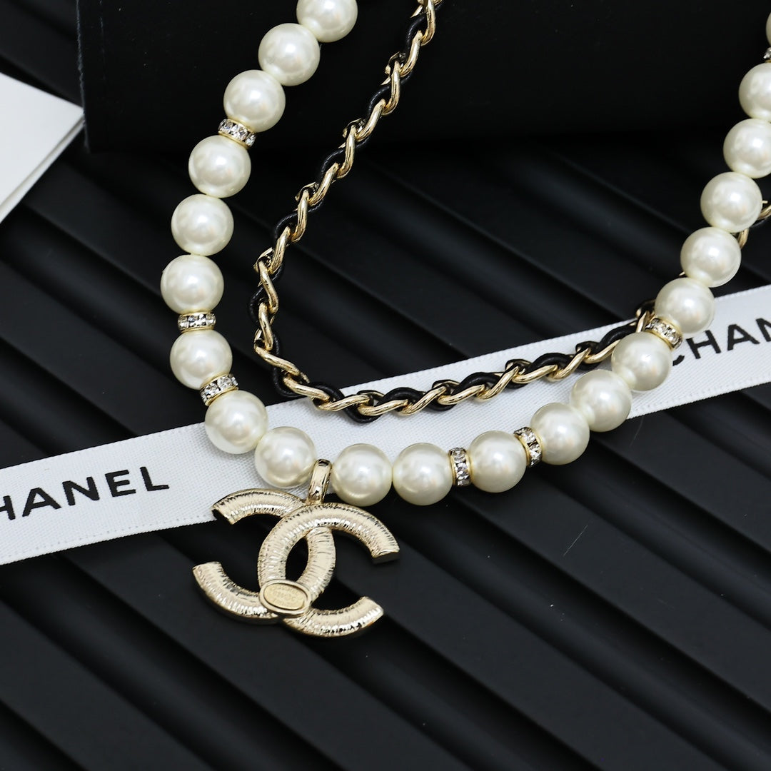 CHL Fashion Necklace