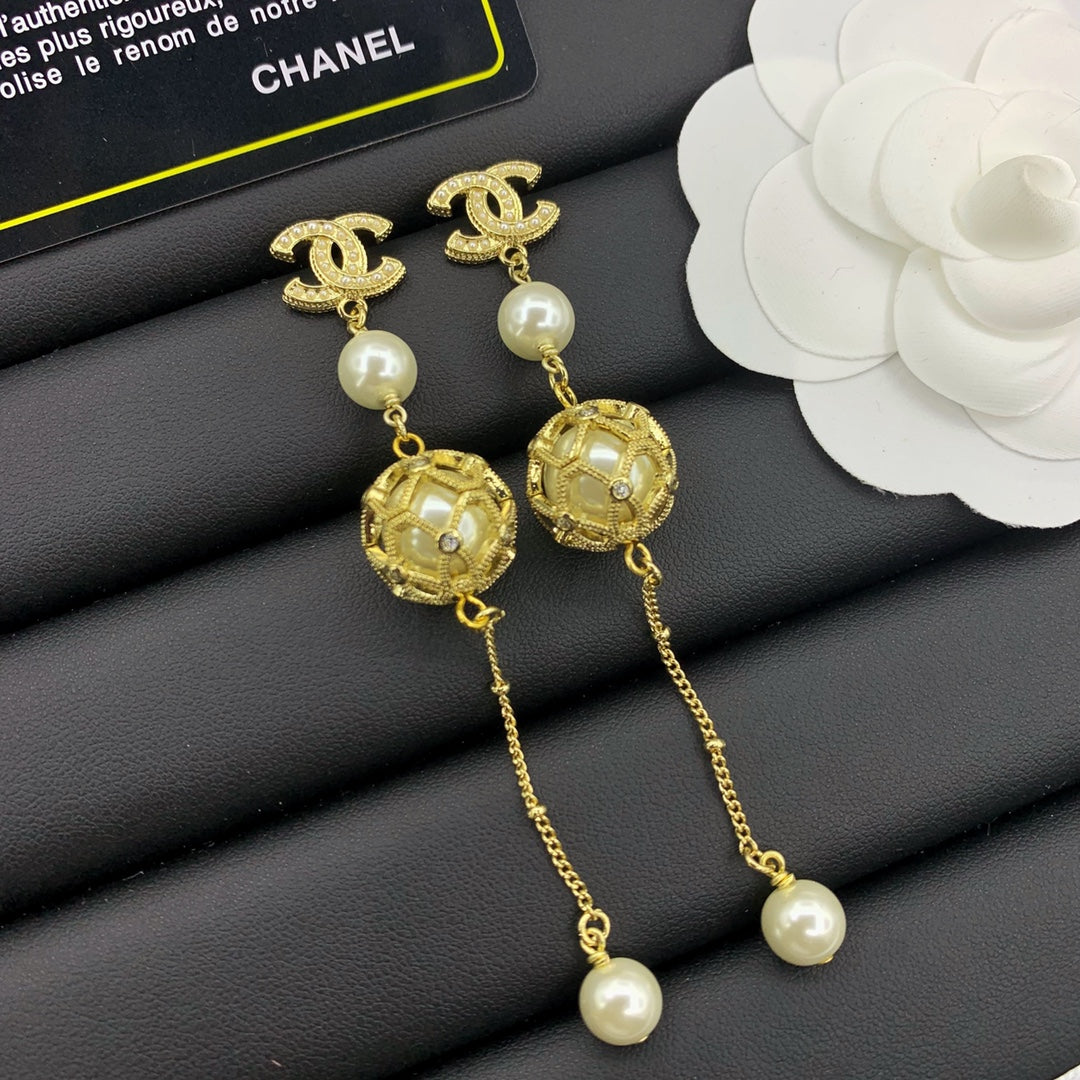 CHL Fashion earrings