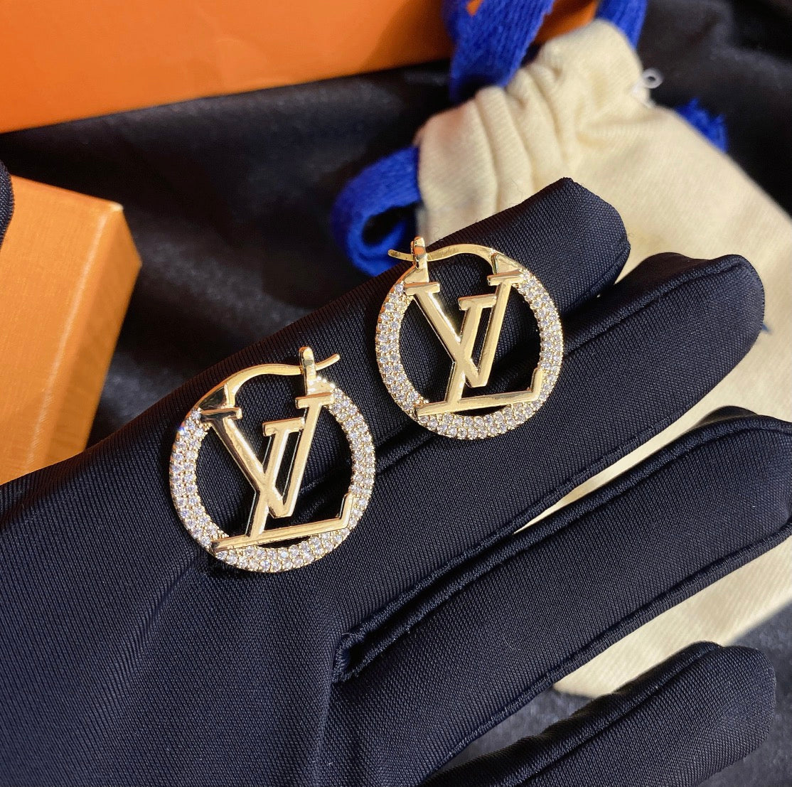 LU Fashion earrings SALE-min order required