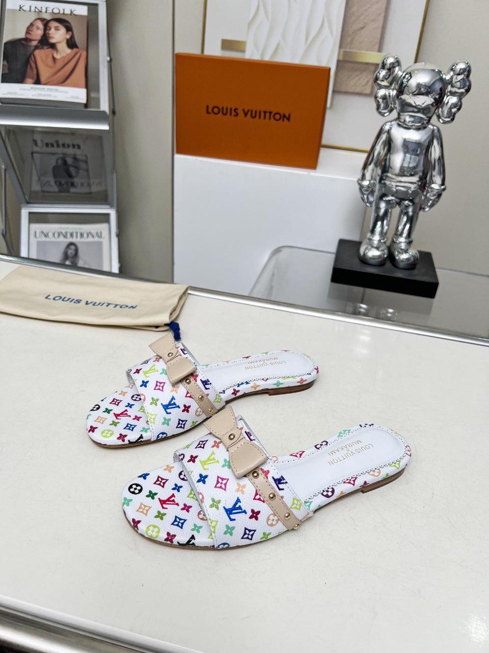 LU Slippers 2 Color's 42