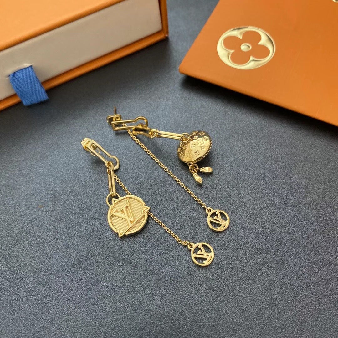 LU Fashion earrings SALE-min order required
