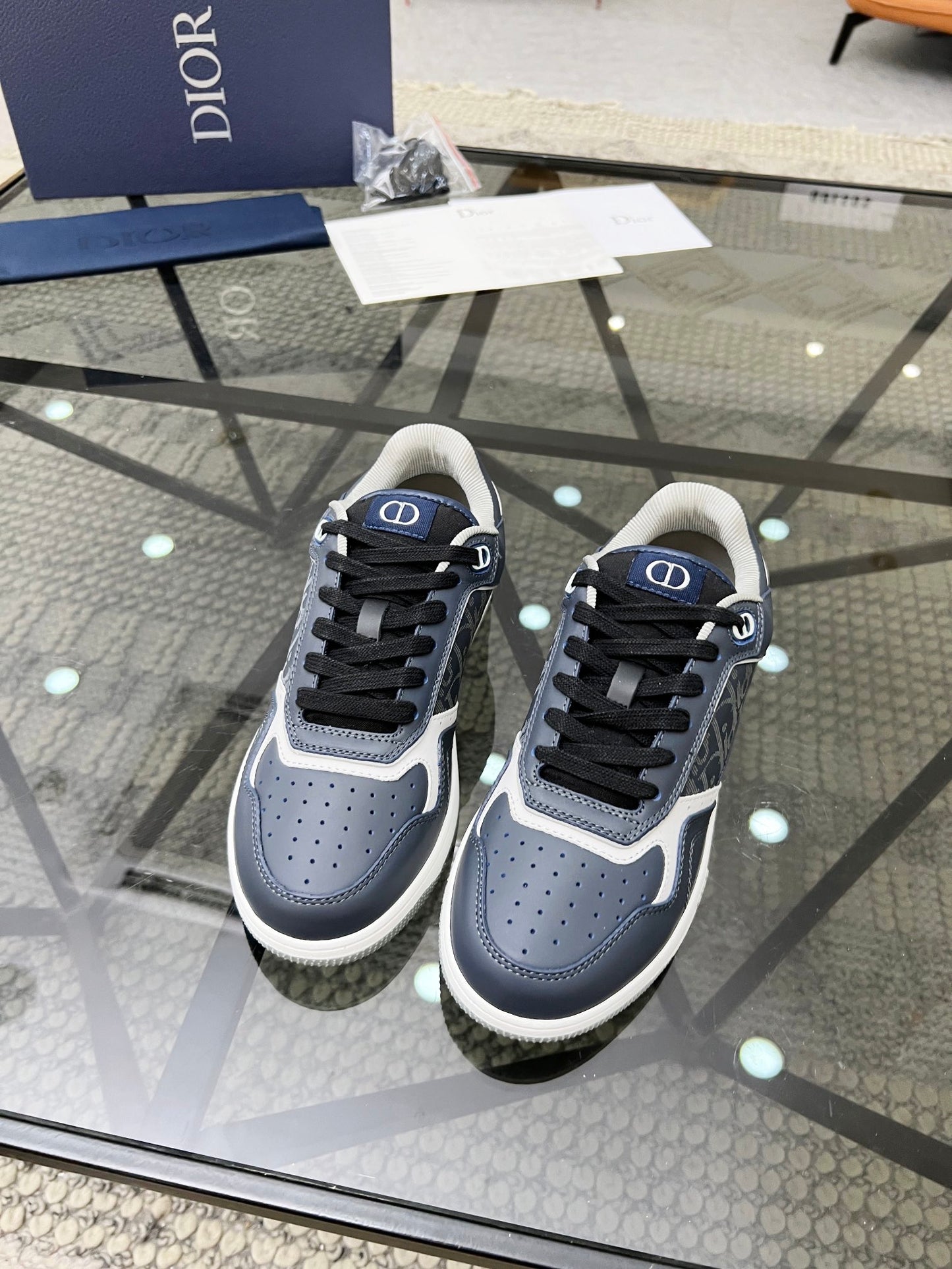 CHD Sneakers 46