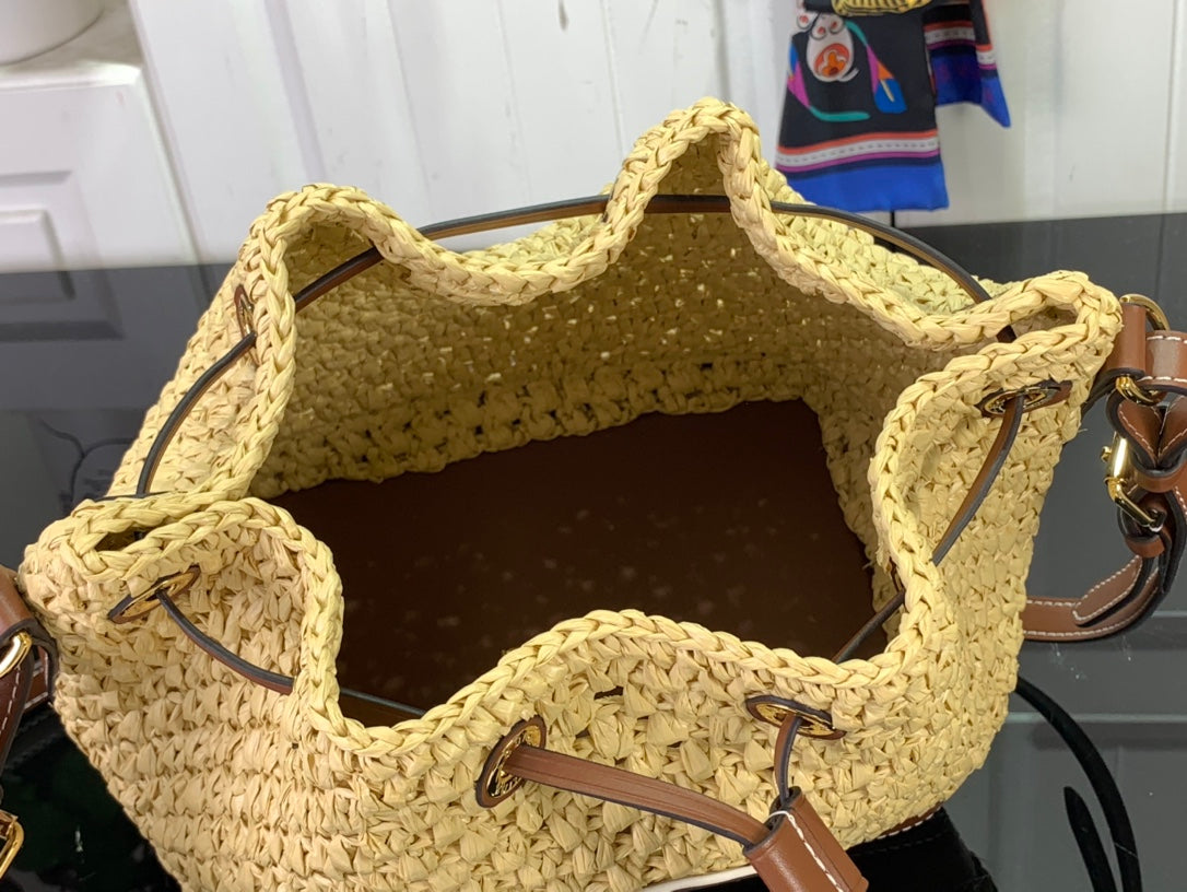 LU Bag Raffia Small 24 cm