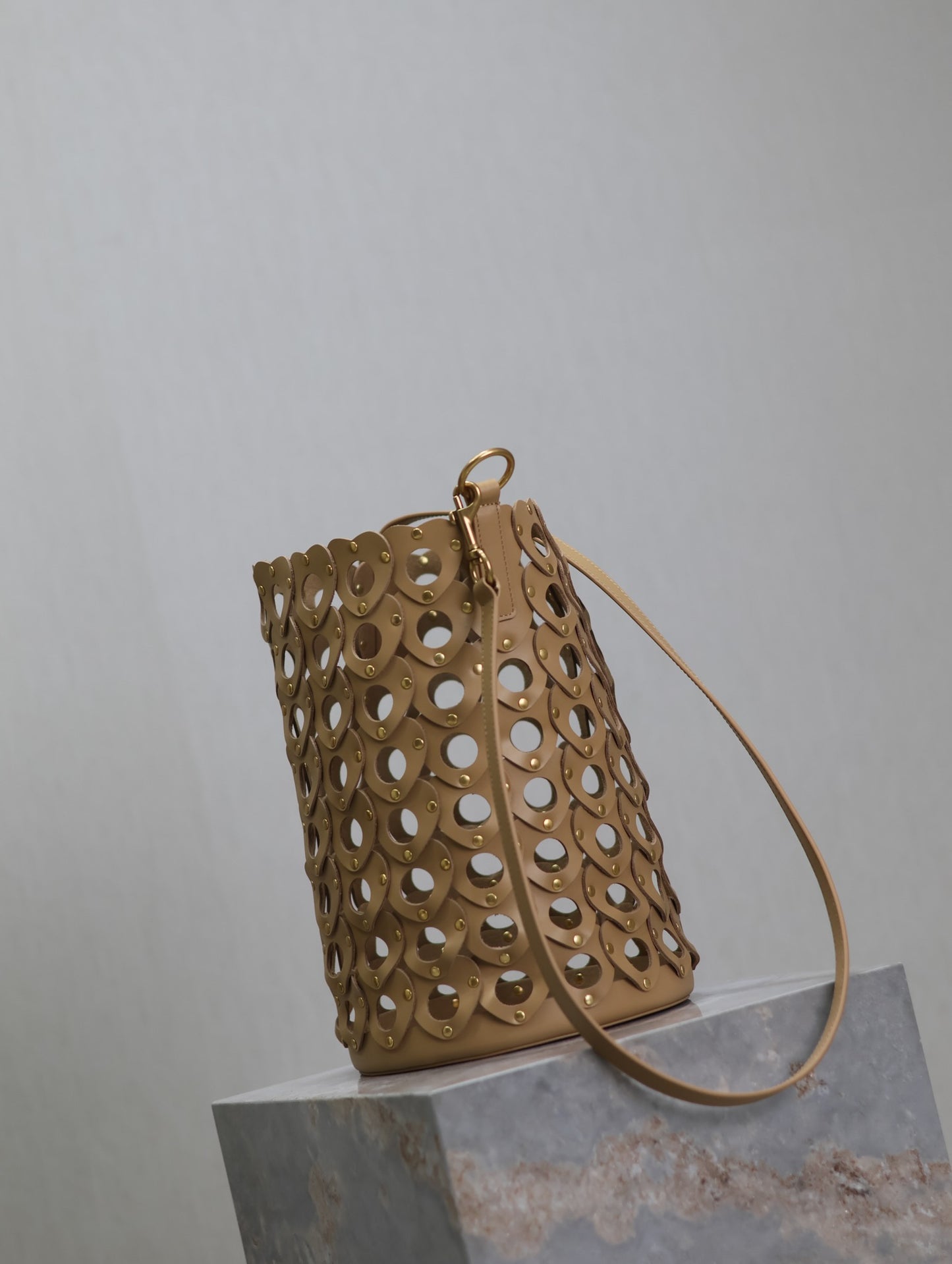 Y L Bucket Bag