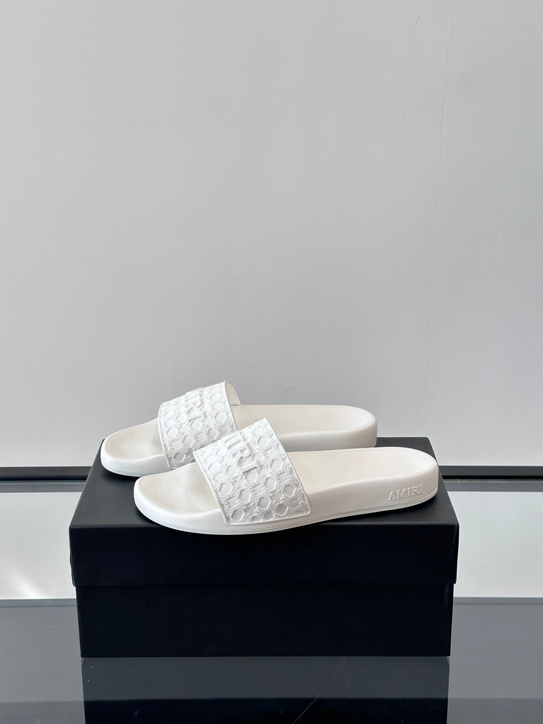 AMR Slippers 3 Color's Man