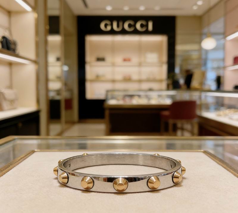 GU bracelet
