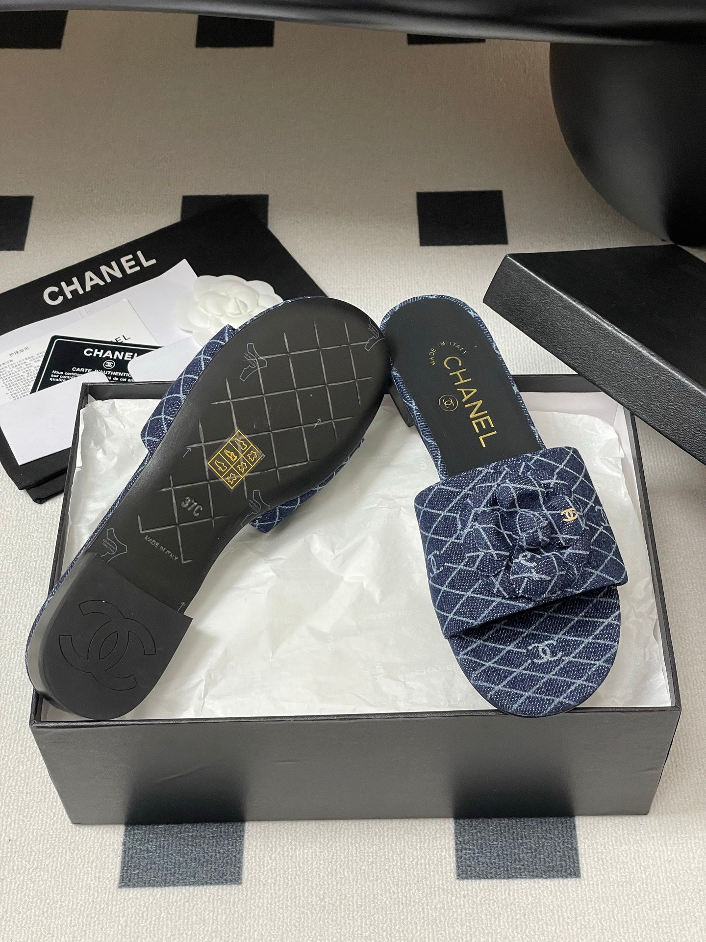 CHL Slippers 3 Color's Woman