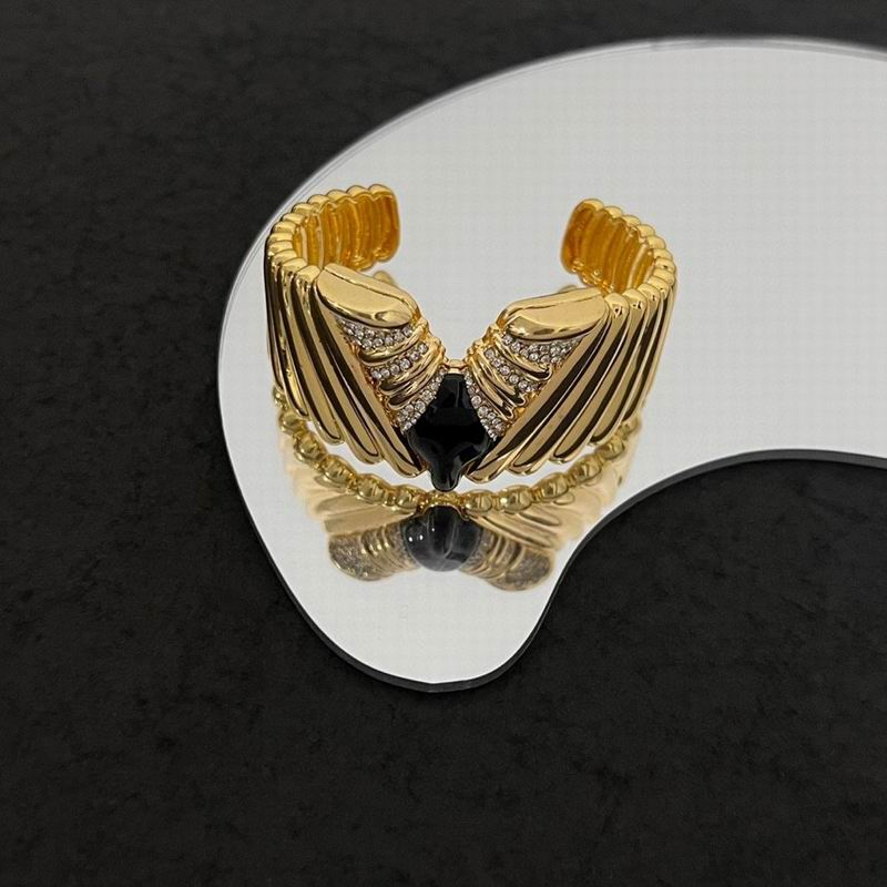 LU Fashion Rings