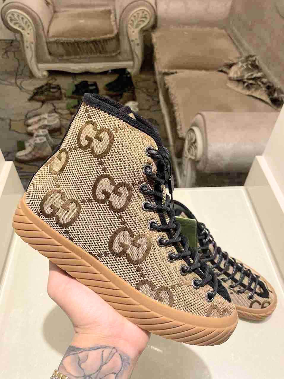 GU Sneakers Maxi High Top
