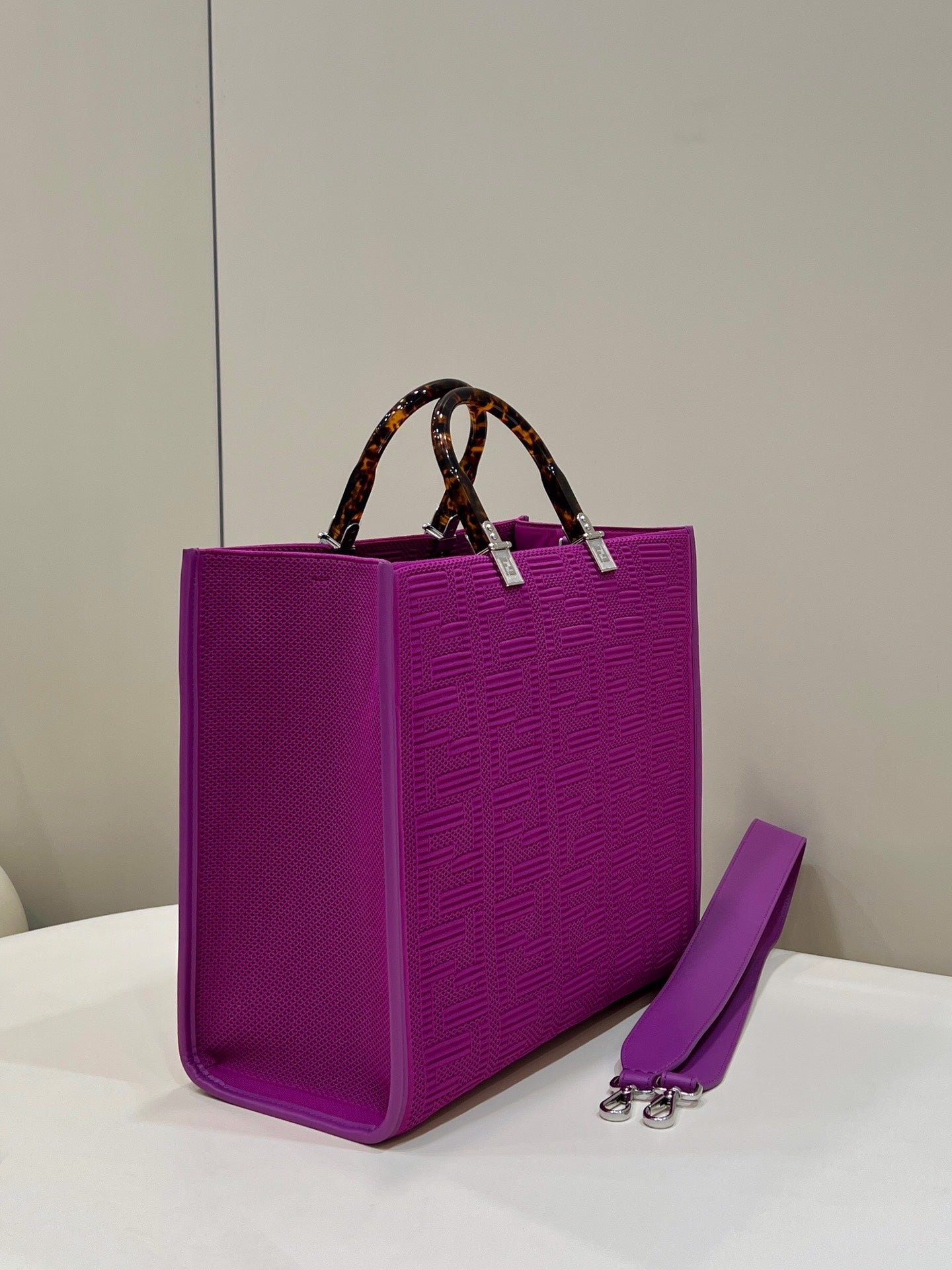 FEN Tote Bag 4 Color 's 36 cm