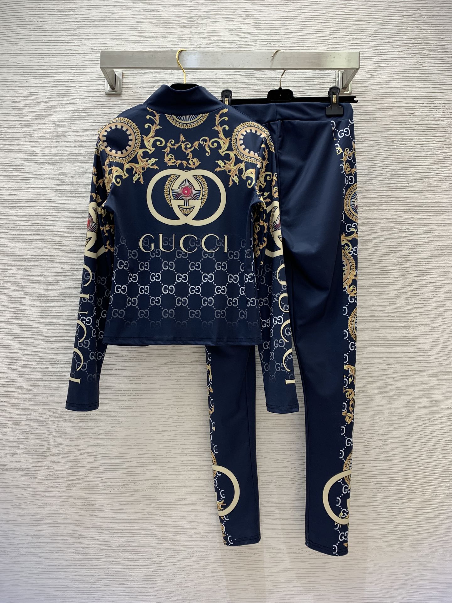 GU Sport Suits Activewear Woman 2 Color 's