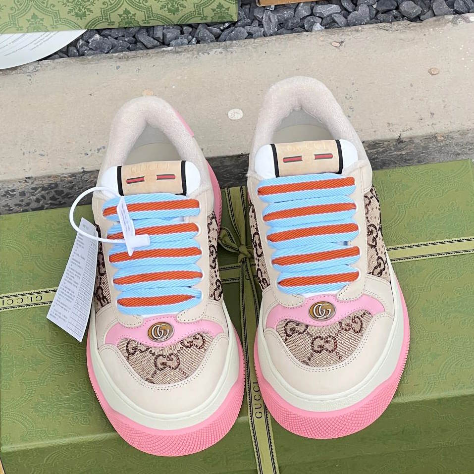 GU Sneakers Pink