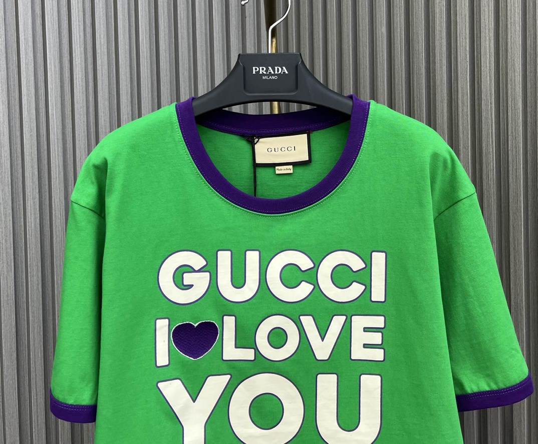 GU Woman T -shirt 2 Color 's Crop Top