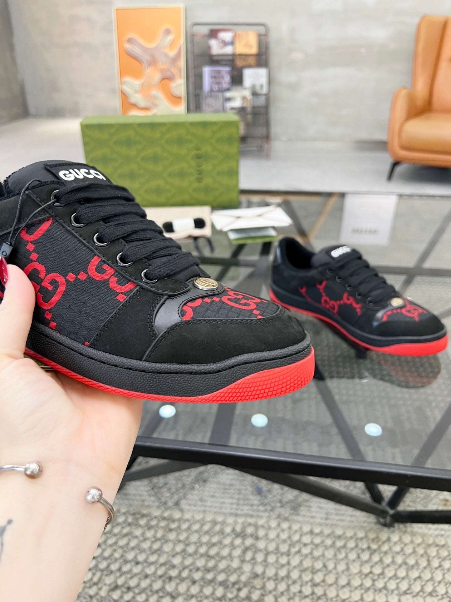 GU Sneakers