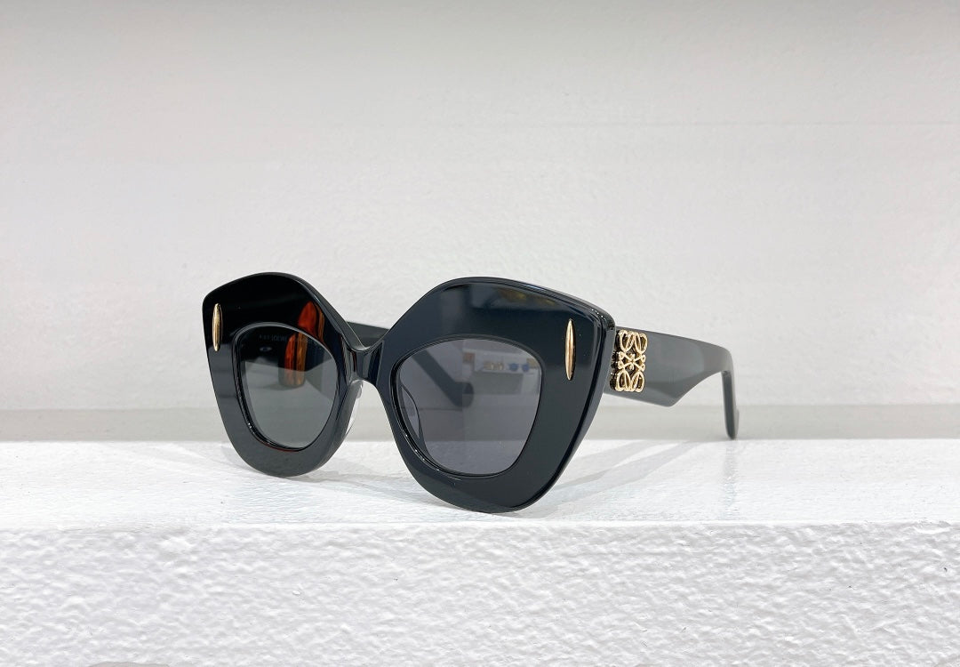 LOEVE Sunglasses 2 Color's