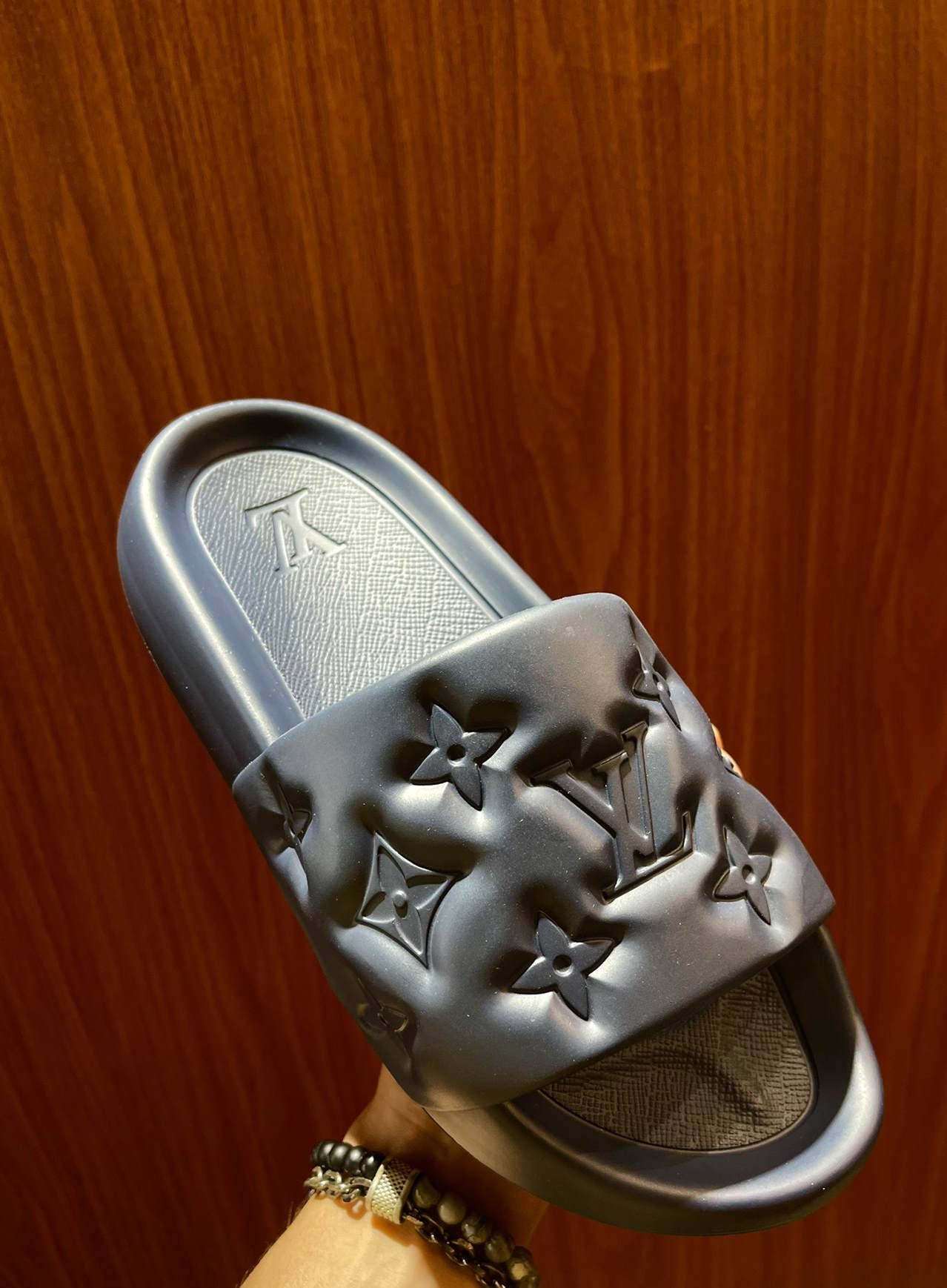 LU Slippers Slider 3 Color ' s 46