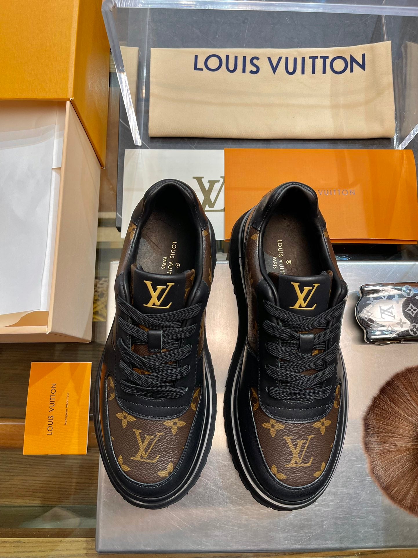 LU Trainers Sneakers 2 Color 's