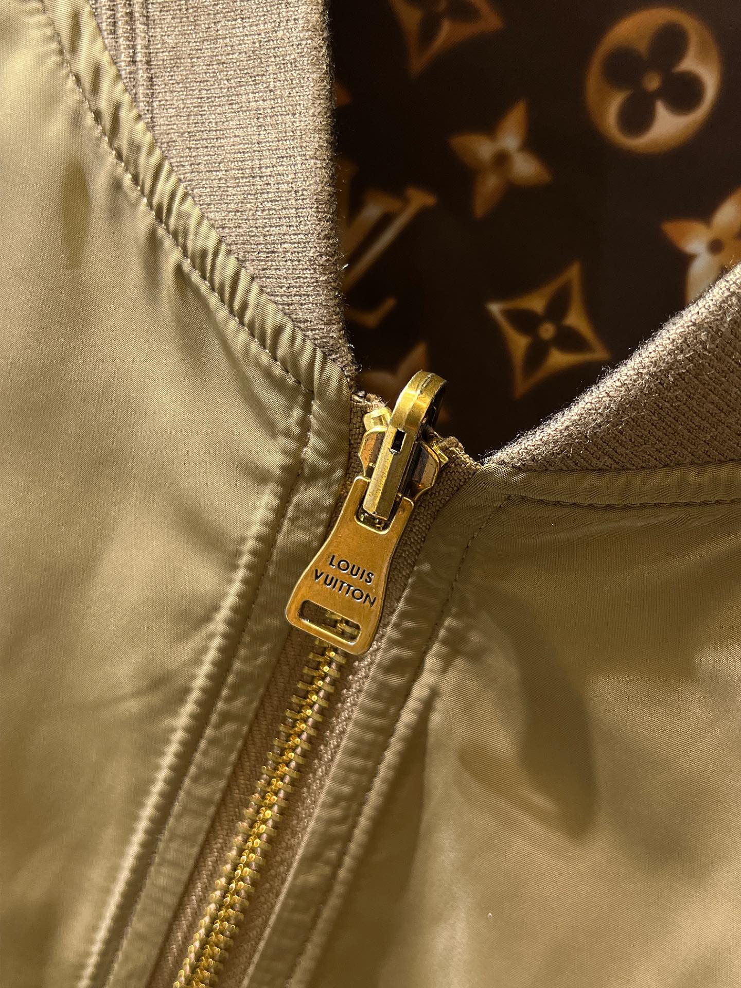 LU Jacket 2 Side