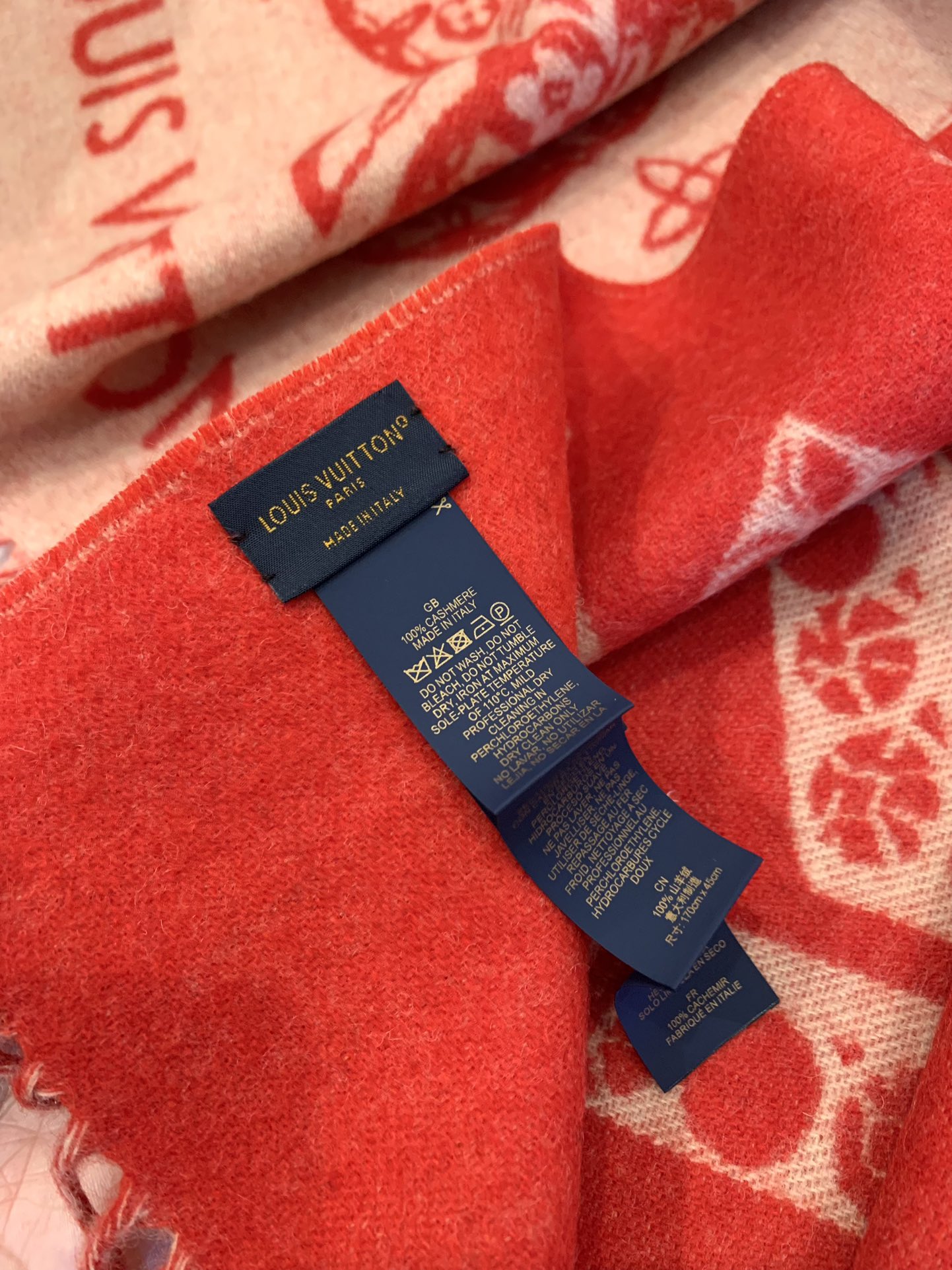 LU Scarf