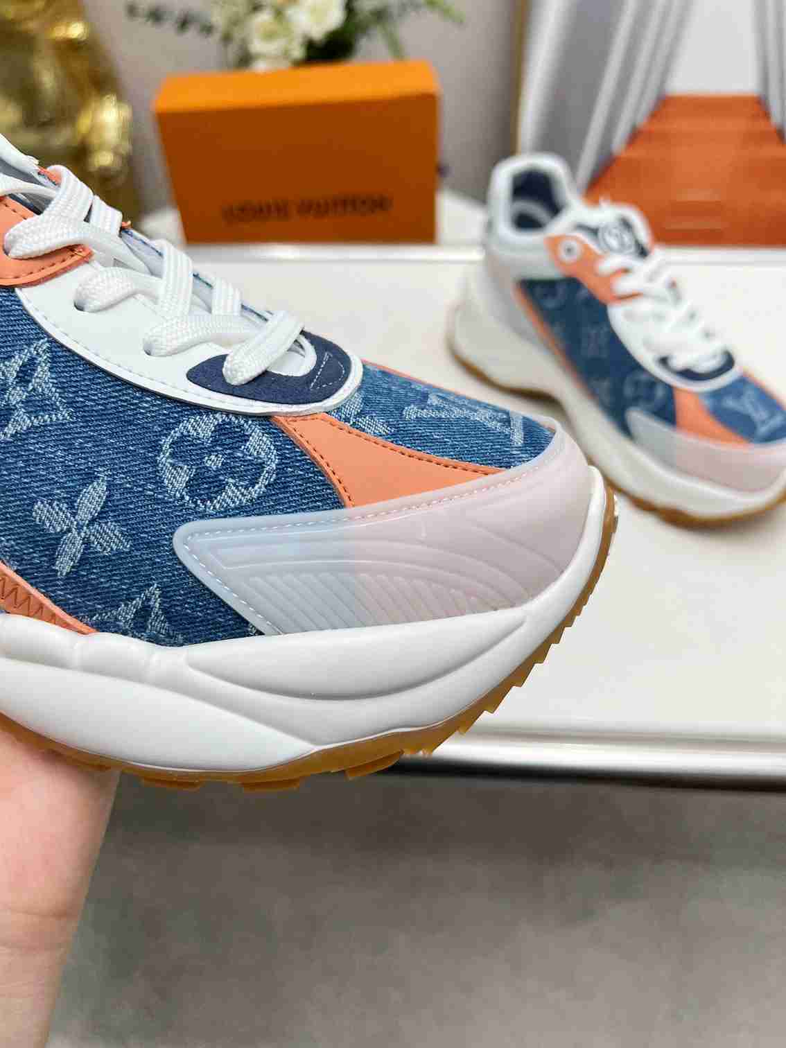 LU Sneakers Woman runner