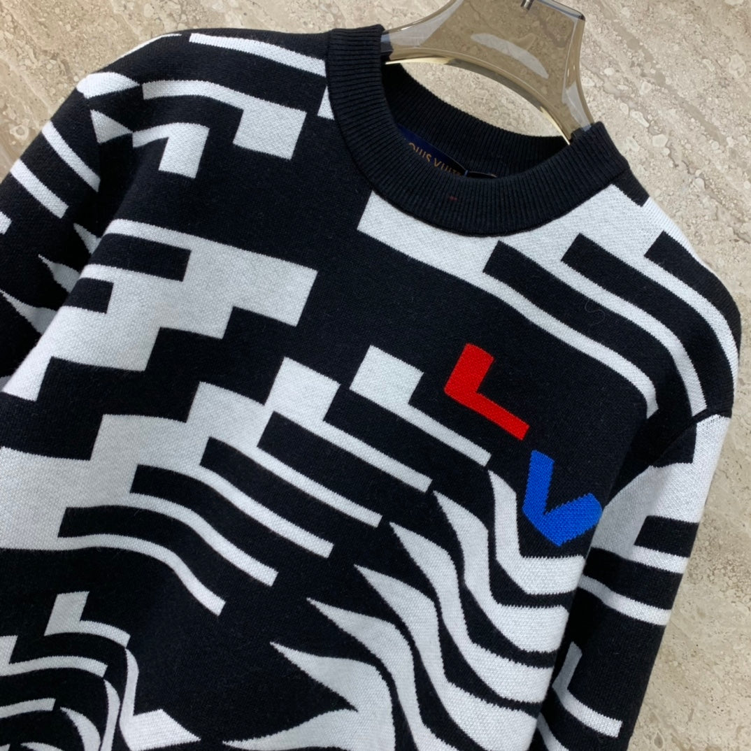 LU Sweater GO