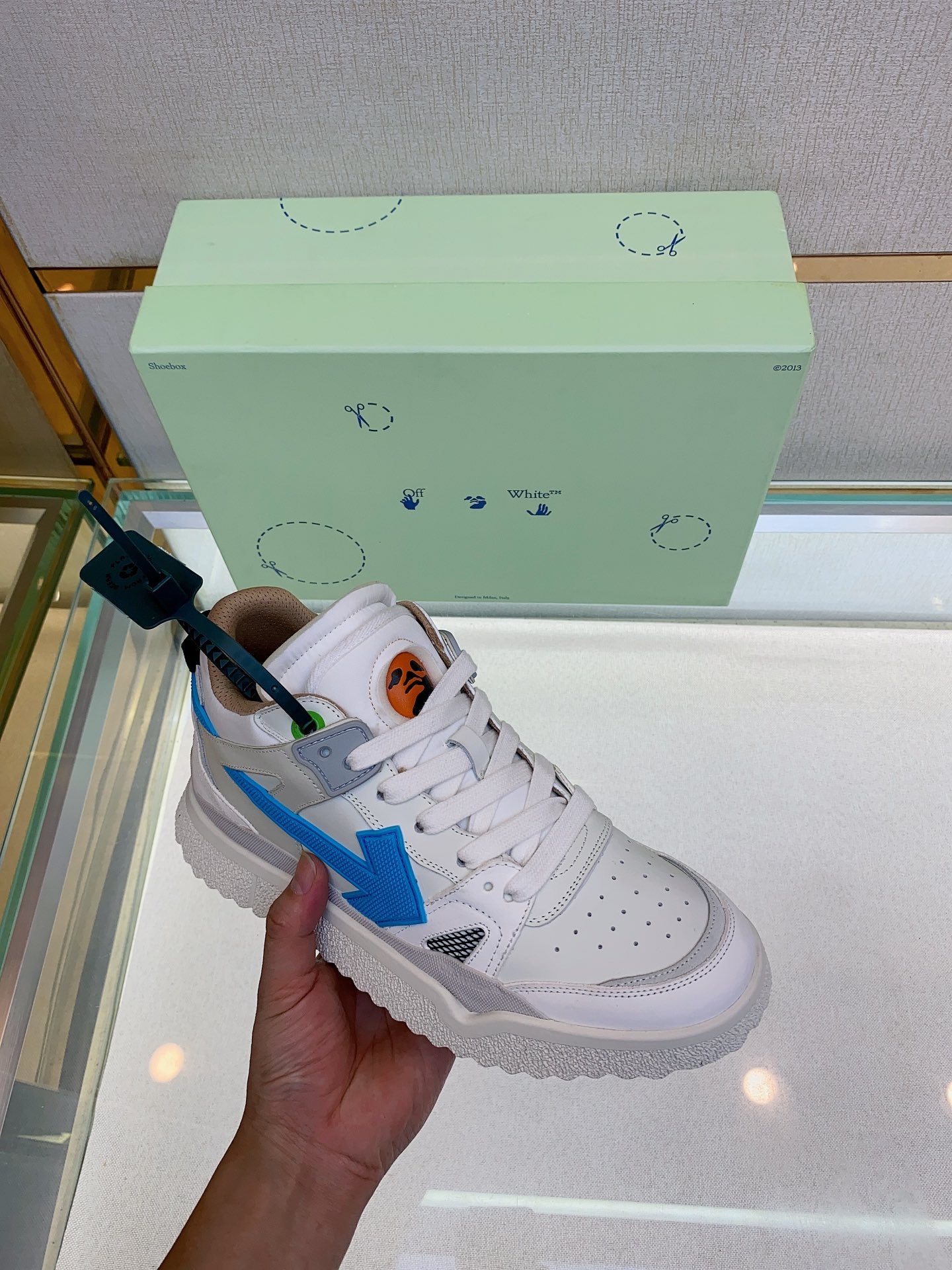 OFF WITE Sneakers Trainers 2 Color s