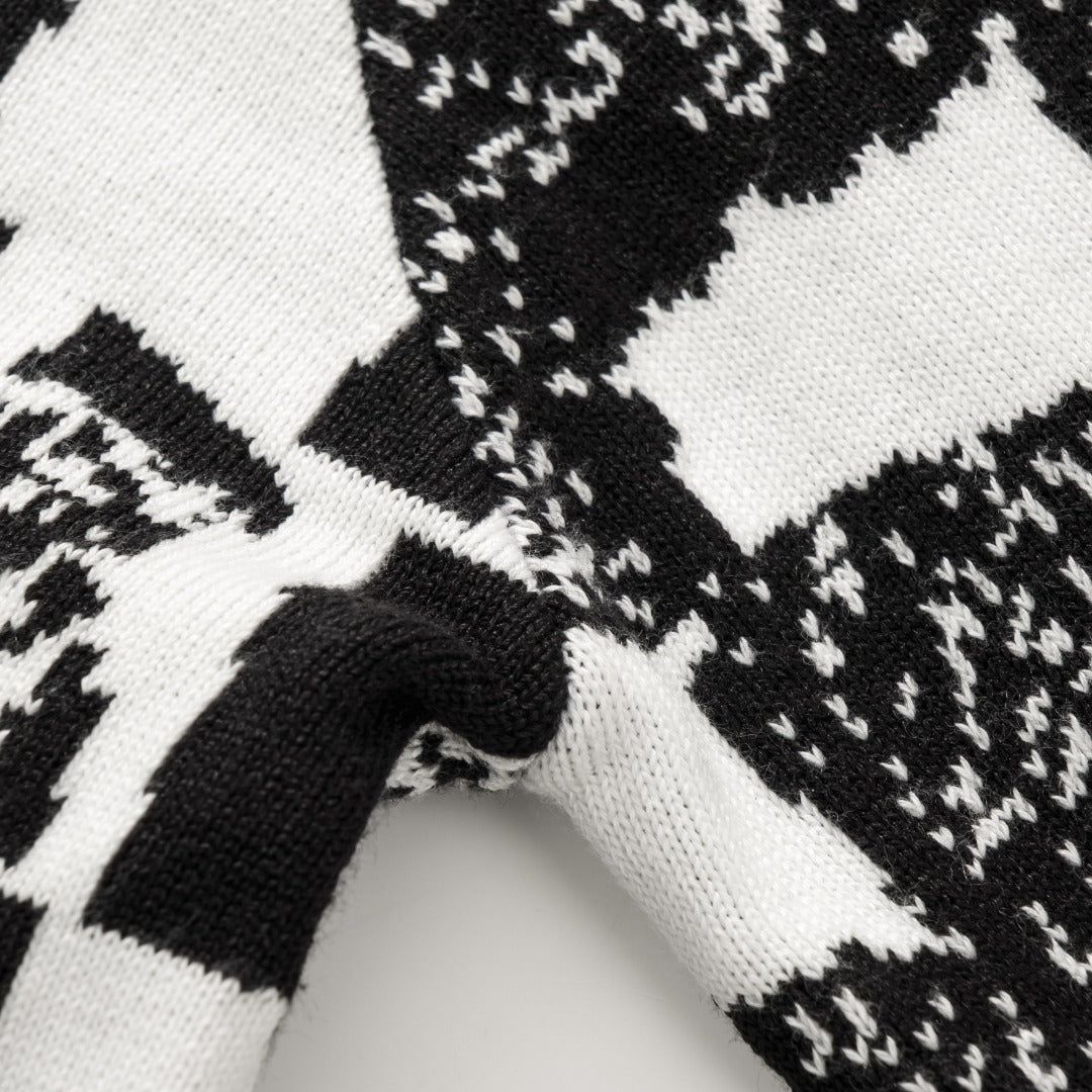 LU Sweater Hooded