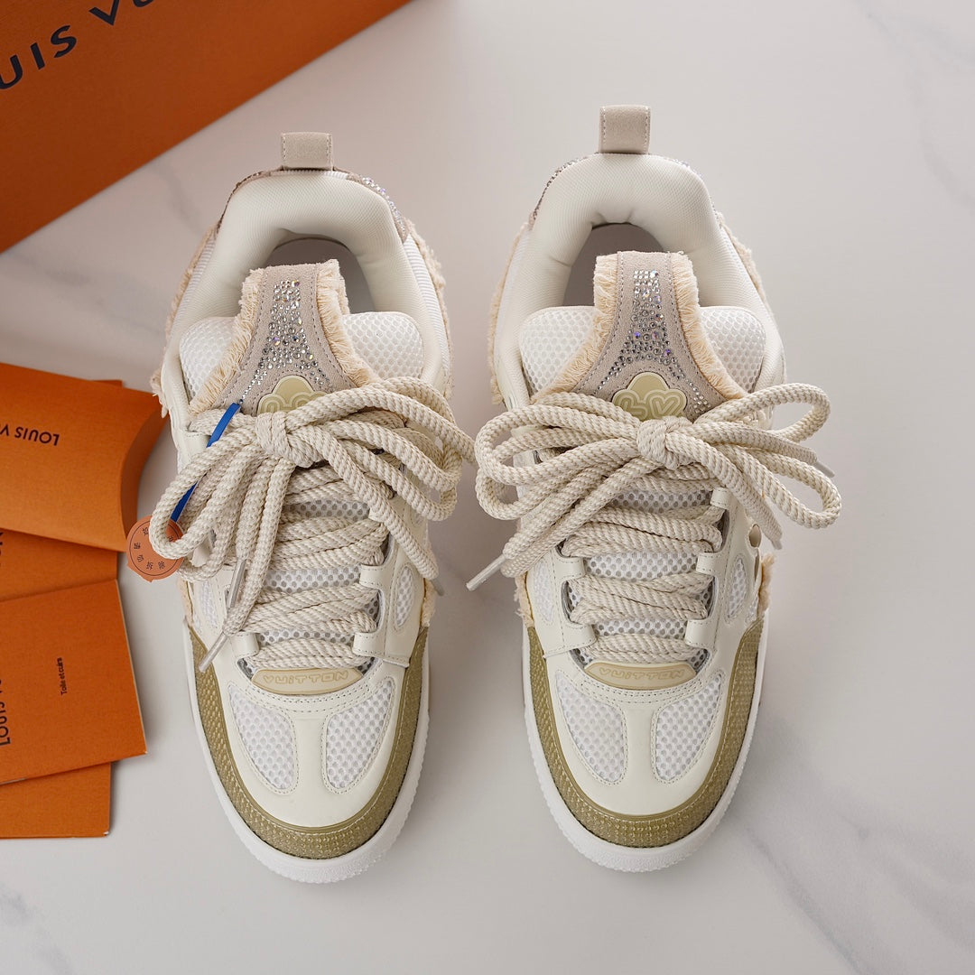 LU Sneakers
