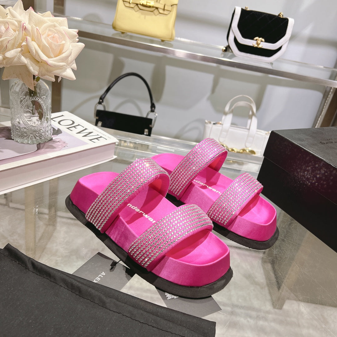 Wang Slippers 2 Color 's
