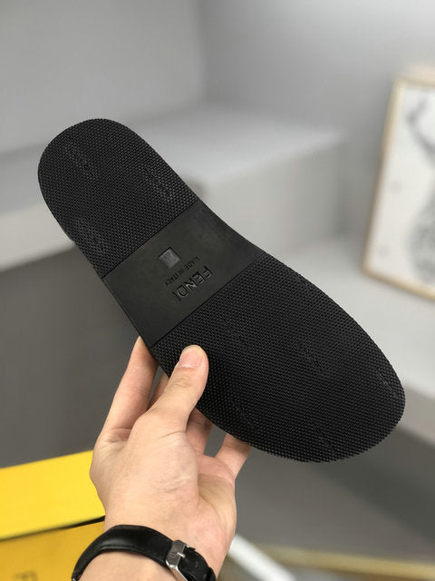 FEN Slippers Sliders