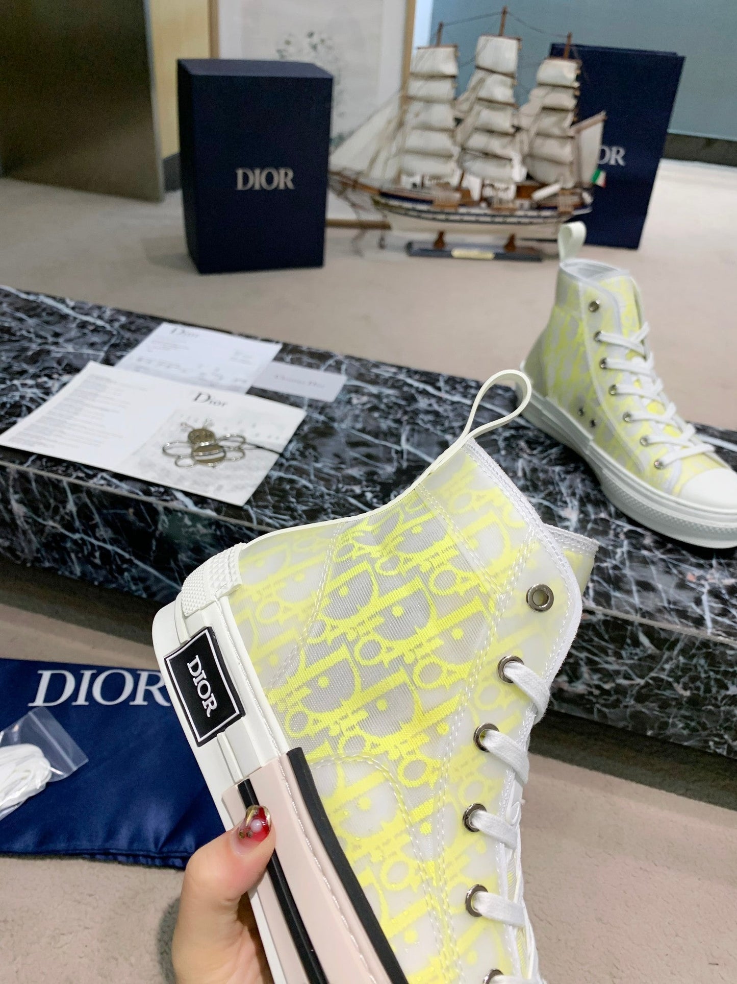 CHD Sneakers Oblique High B23